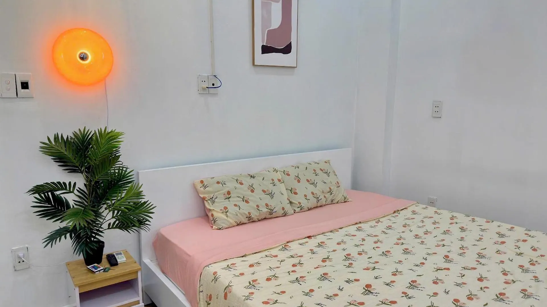 Corgi House Beachstay Danang 0*, Da Nang Vietnam