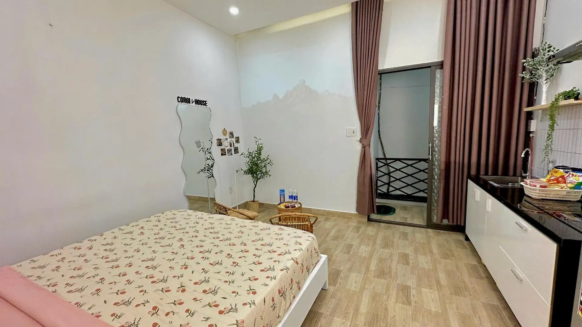 Corgi House Beachstay Danang 0*, Da Nang Vietnam