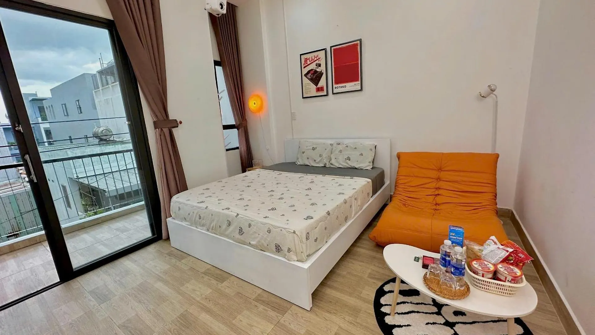 Corgi House Beachstay Danang Da Nang