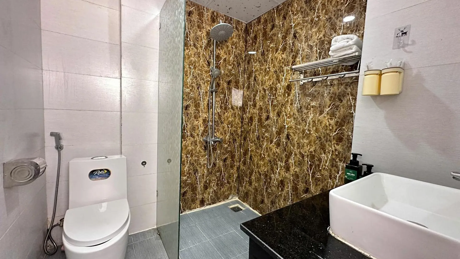 Corgi House Beachstay Danang 0*, Da Nang